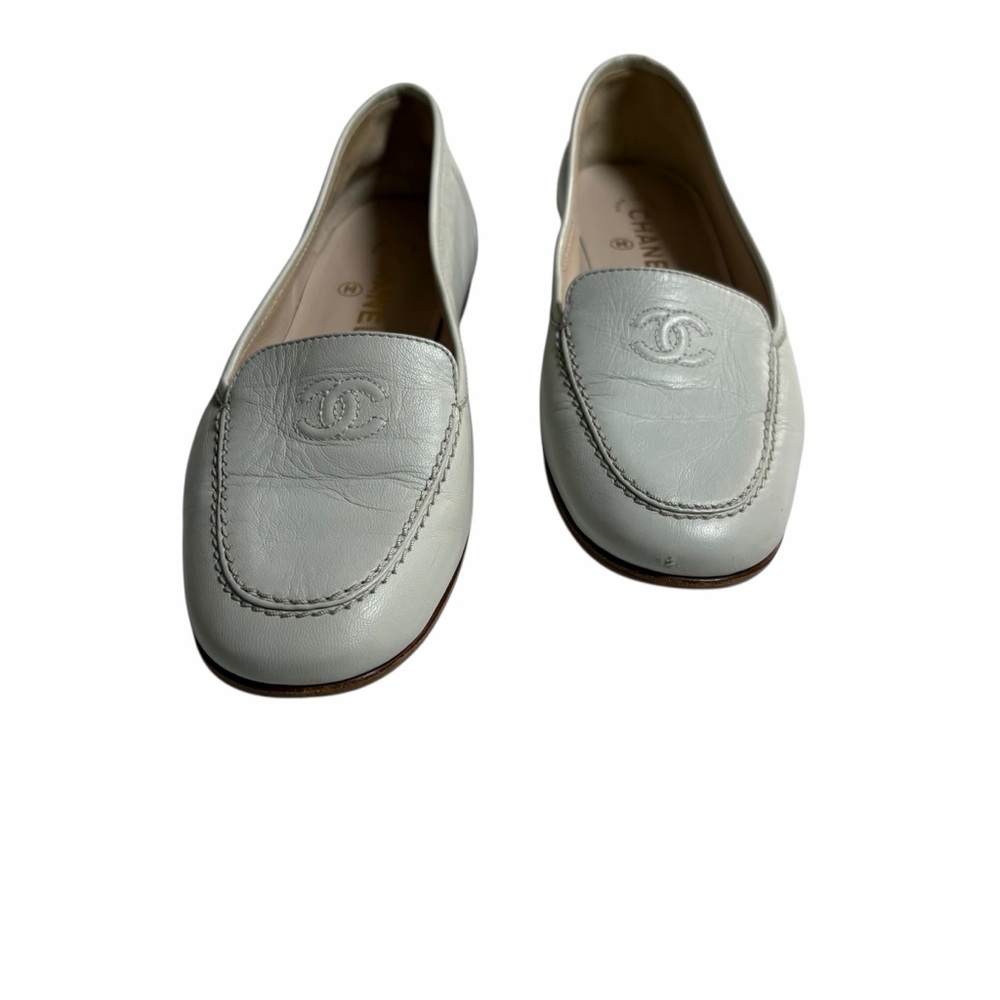Chanel | Vintage Pale Blue Leather Loafers 38.5 | CC Logo Flats Made in Italy 💙 - Picture 8 of 12